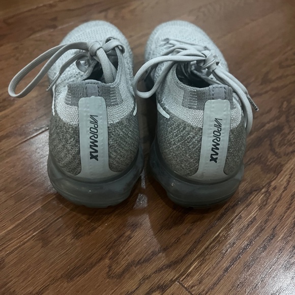 Nike vapormax grey running shoes women’s US 9 - Picture 2 of 4